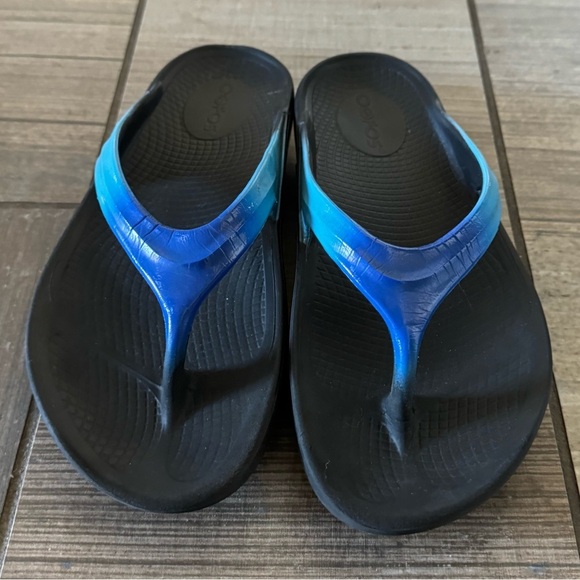 Women's Oofos OOlala Thong Sandal size 5 - Picture 3 of 10
